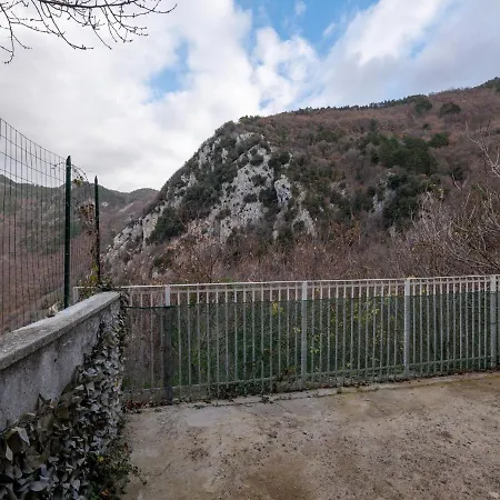 Family In The Heart Of Valnerina Polino